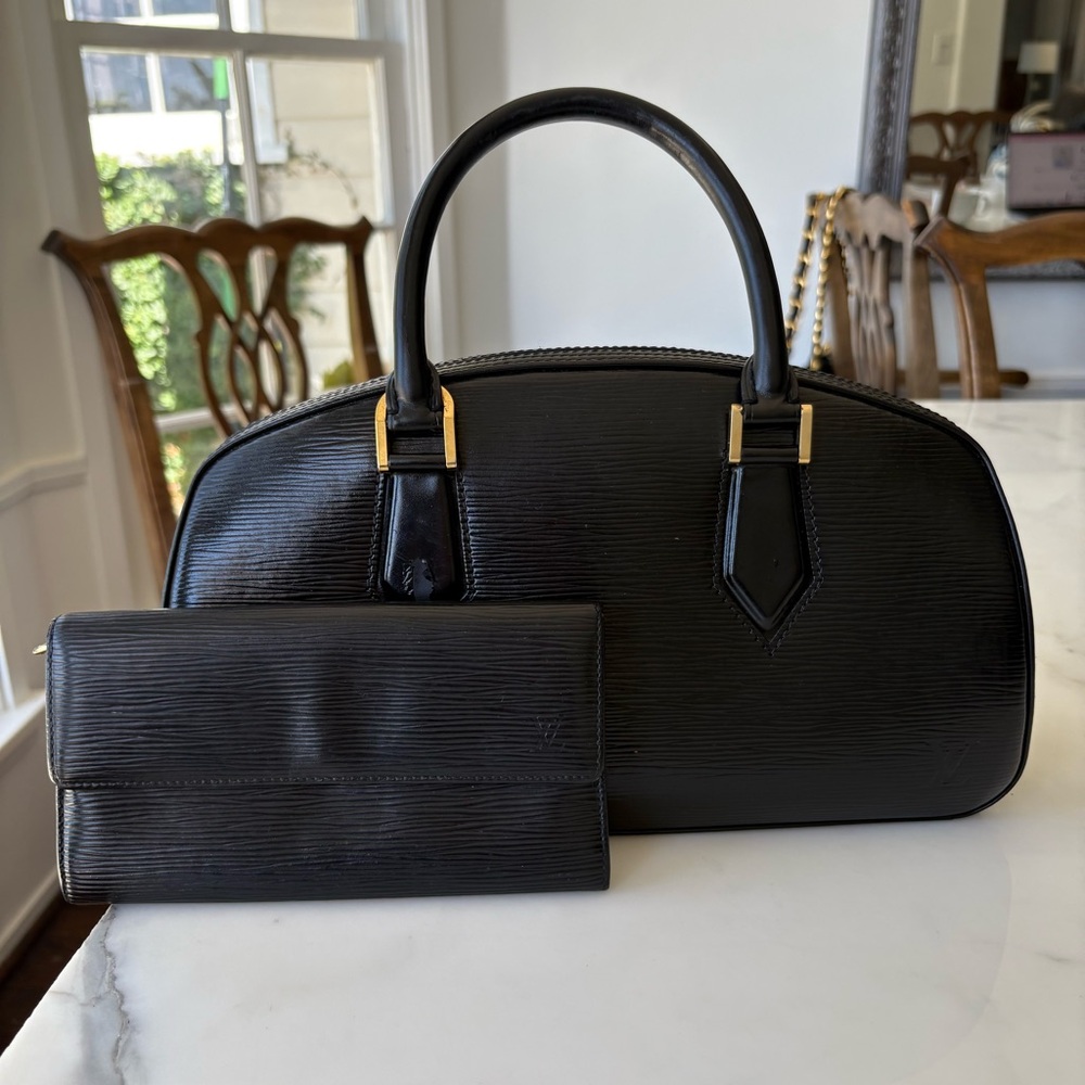 Louis Vuitton Epi Jasmin Tote and Wallet Set - Picture 4 of 13